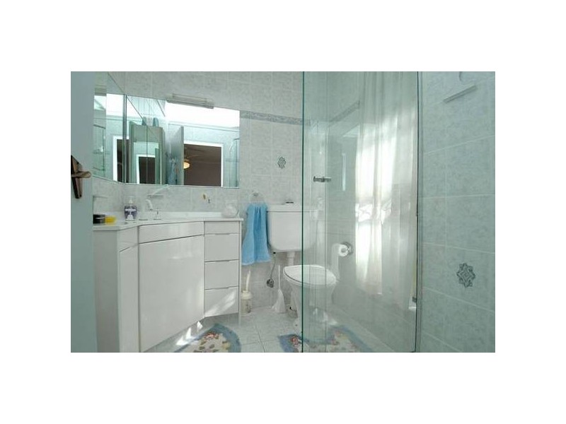 3 Yunga Court, Broadbeach Waters QLD 4218