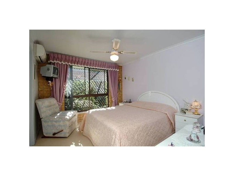 3 Yunga Court, Broadbeach Waters QLD 4218