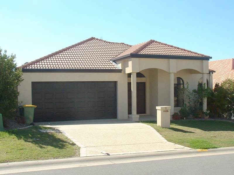 11 Acton Drive, Varsity Lakes QLD 4227