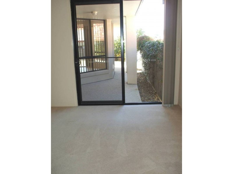 11 Acton Drive, Varsity Lakes QLD 4227