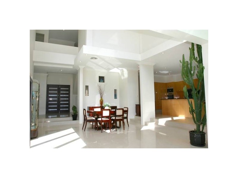 Clear Island Waters QLD 4226