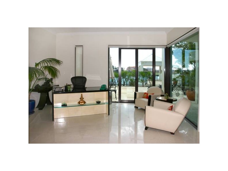 Clear Island Waters QLD 4226