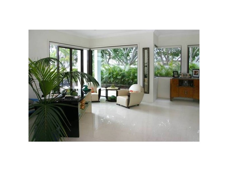 Clear Island Waters QLD 4226