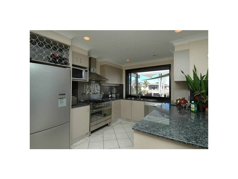Broadbeach Waters QLD 4218