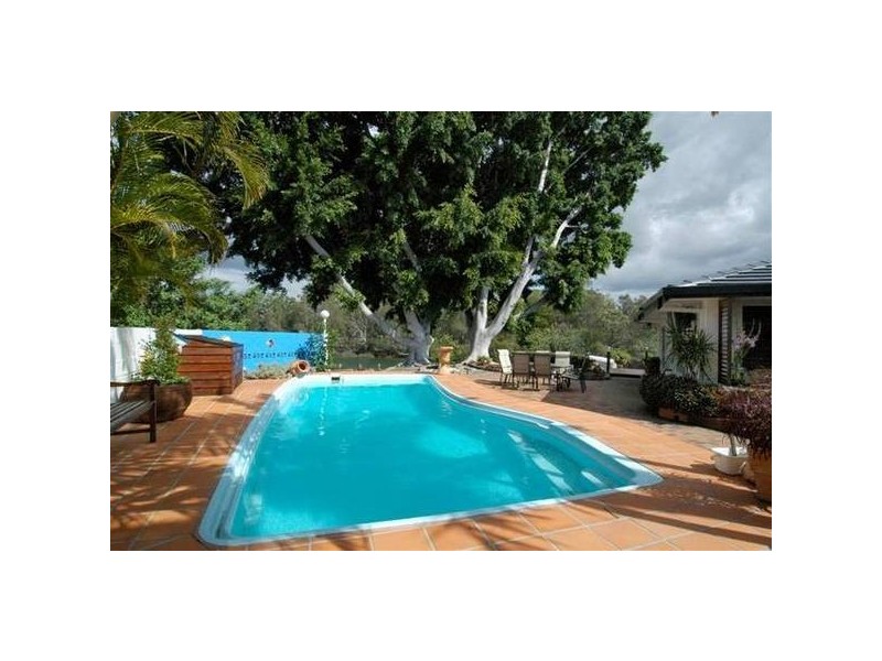 Broadbeach Waters QLD 4218