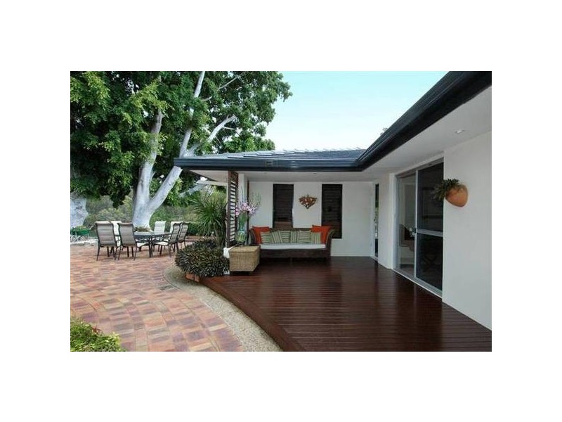 Broadbeach Waters QLD 4218