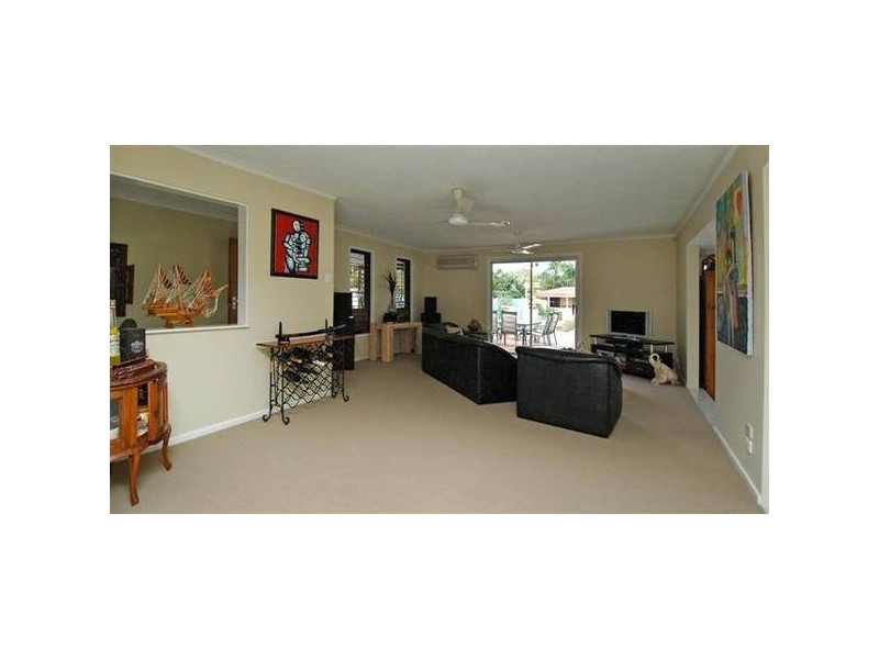 Broadbeach Waters QLD 4218