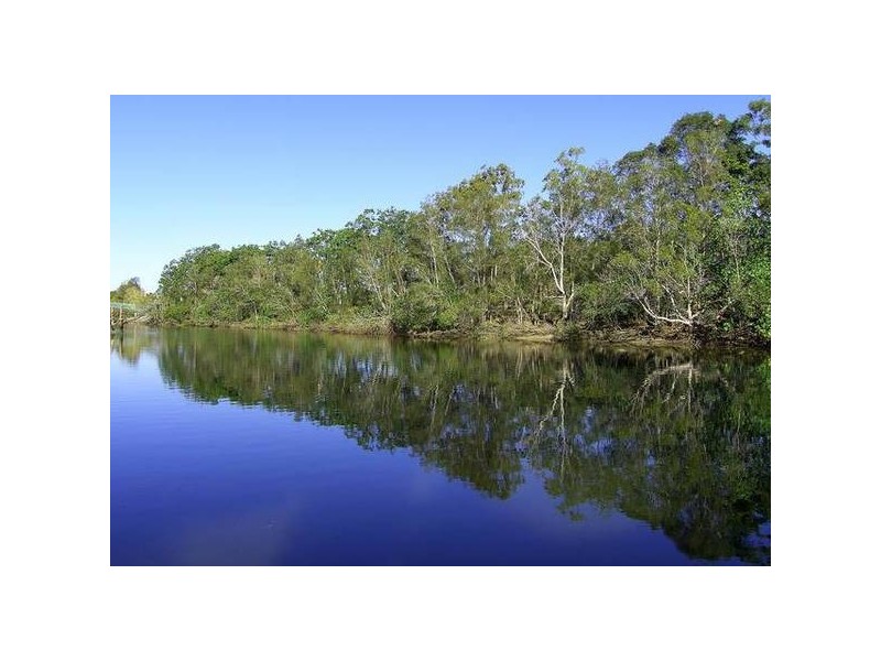 Broadbeach Waters QLD 4218