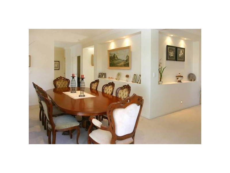 Clear Island Waters QLD 4226