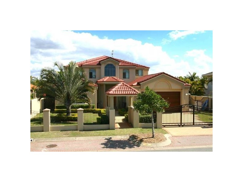 Clear Island Waters QLD 4226