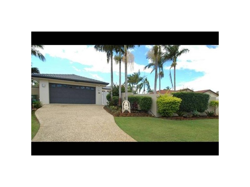 Clear Island Waters QLD 4226