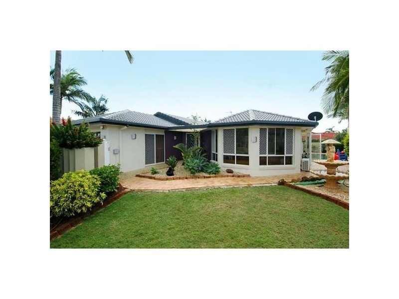 Clear Island Waters QLD 4226