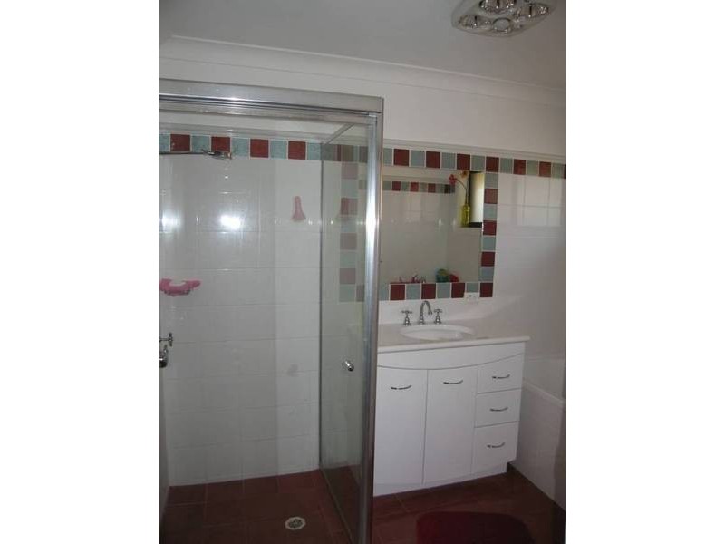 6 Yunga Court, Broadbeach Waters QLD 4218