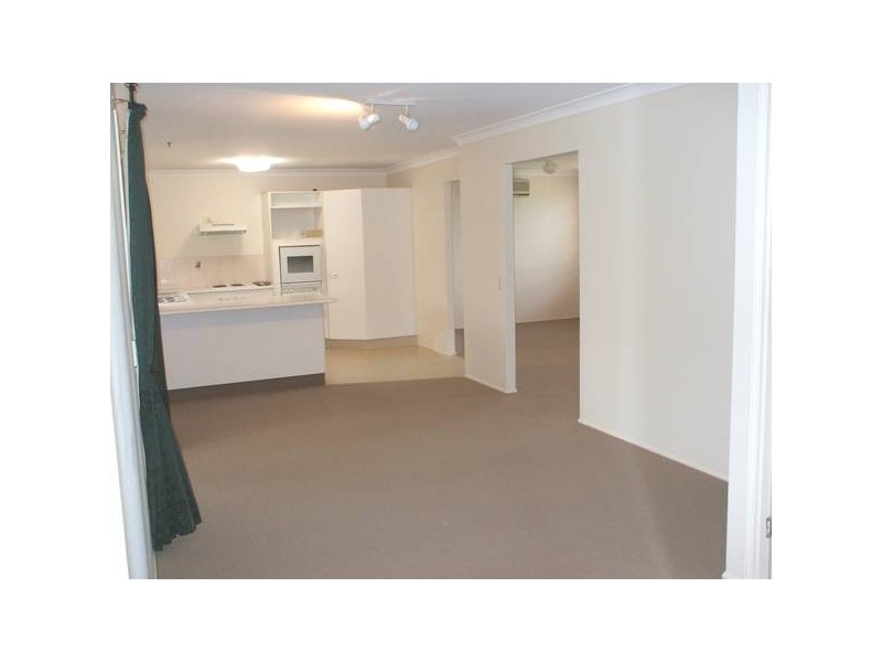 86 Cassowary Drive, Burleigh Waters QLD 4220