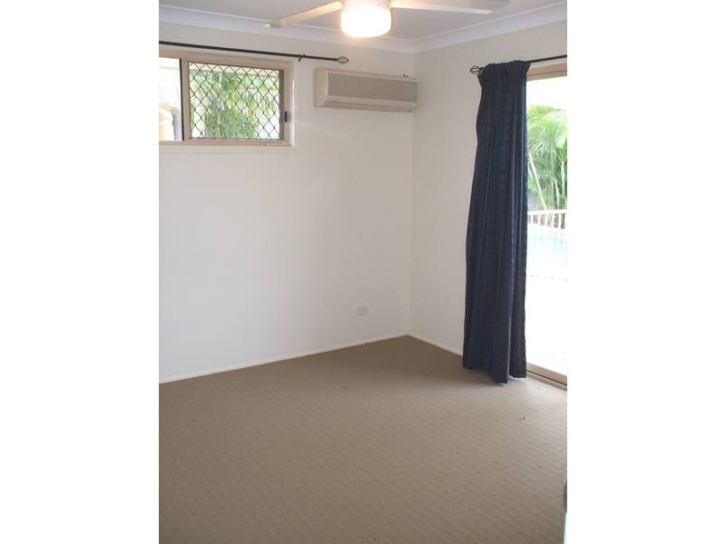 86 Cassowary Drive, Burleigh Waters QLD 4220