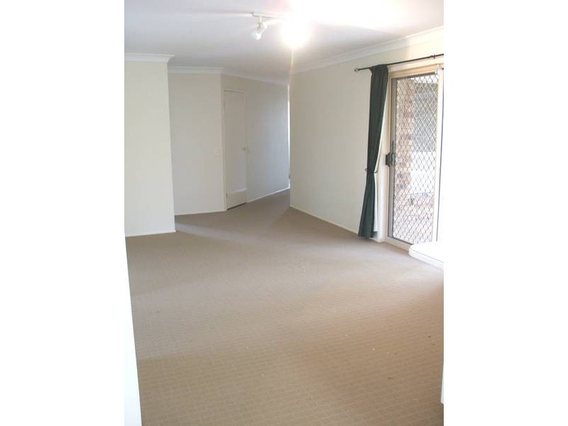 86 Cassowary Drive, Burleigh Waters QLD 4220