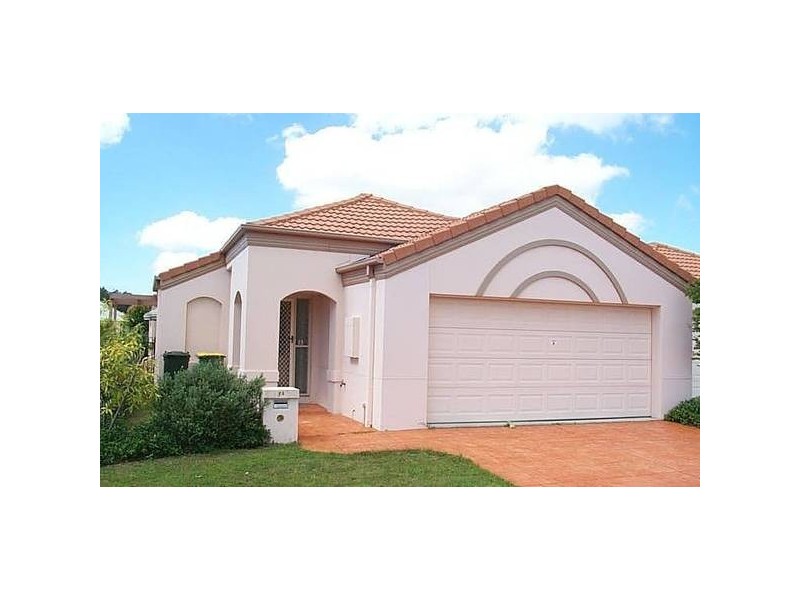 14 Coral Tree Court, Robina QLD 4226