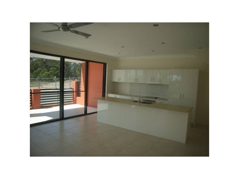 Varsity Lakes QLD 4227