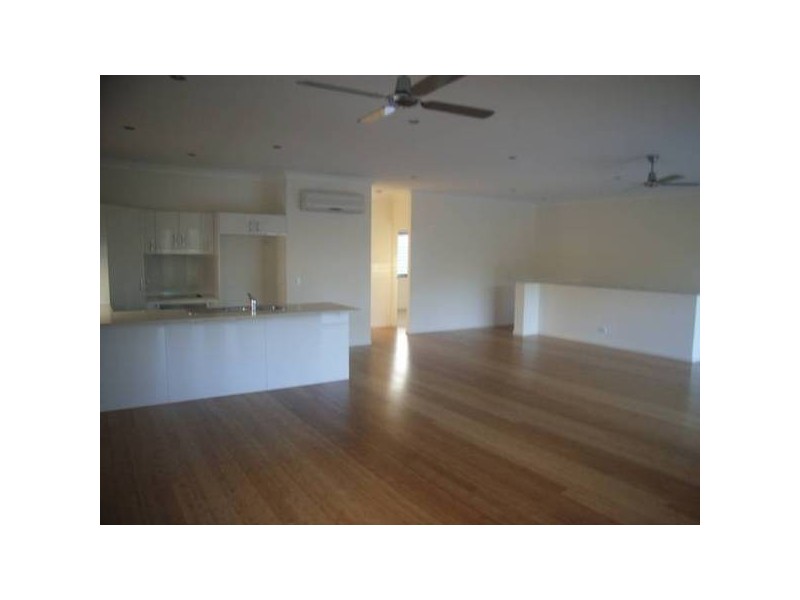 Varsity Lakes QLD 4227