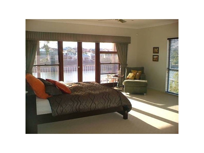 Varsity Lakes QLD 4227