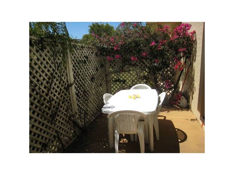 15/13-17 Brown Street, Labrador QLD 4215