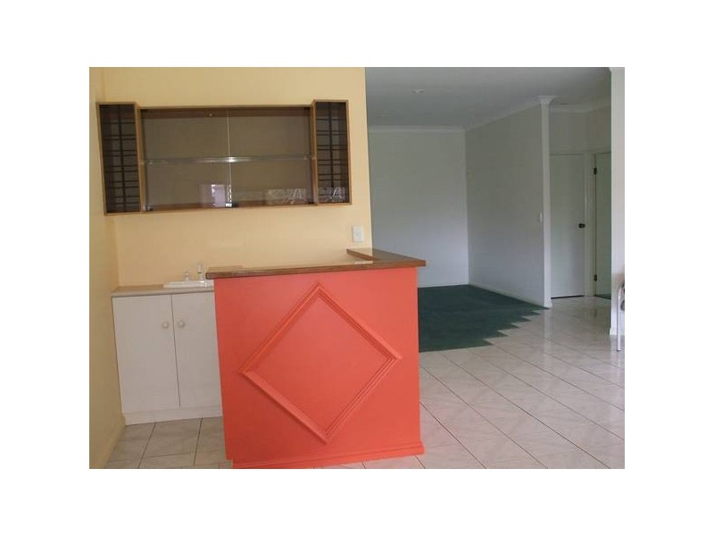 Clear Island Waters QLD 4226