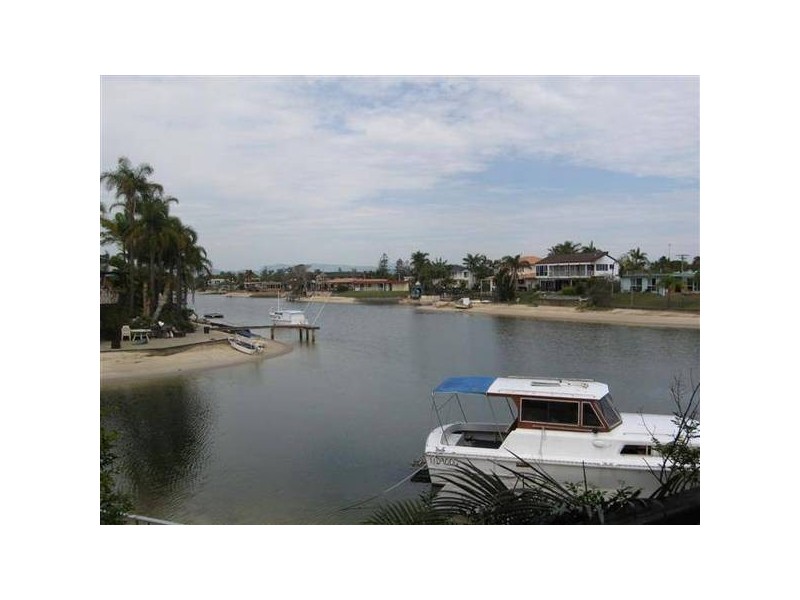 Broadbeach Waters QLD 4218