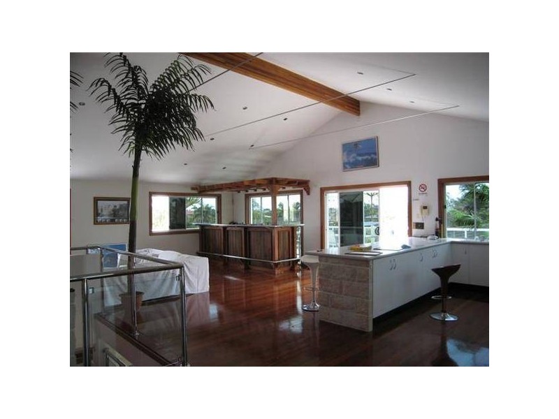 Broadbeach Waters QLD 4218