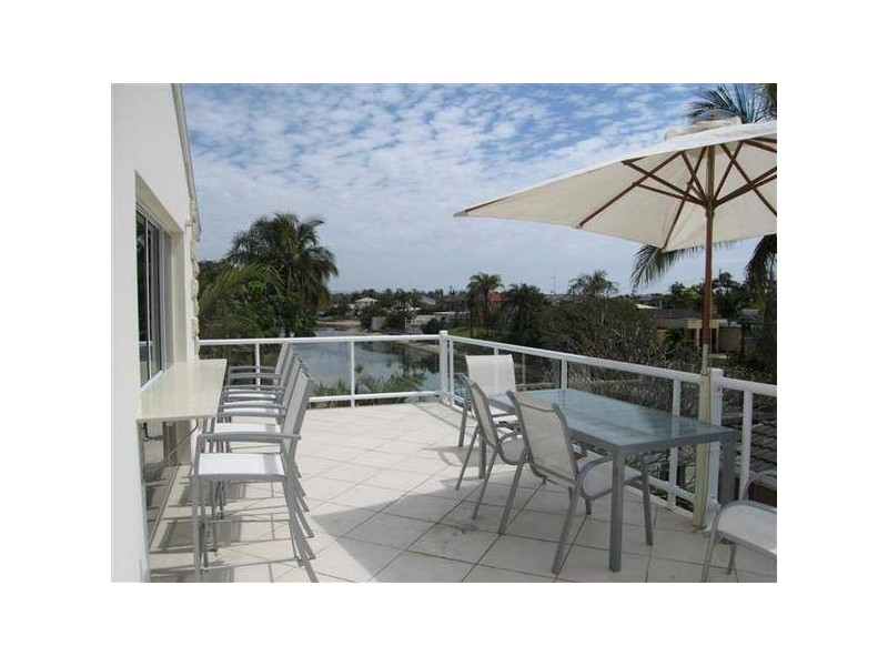 Broadbeach Waters QLD 4218