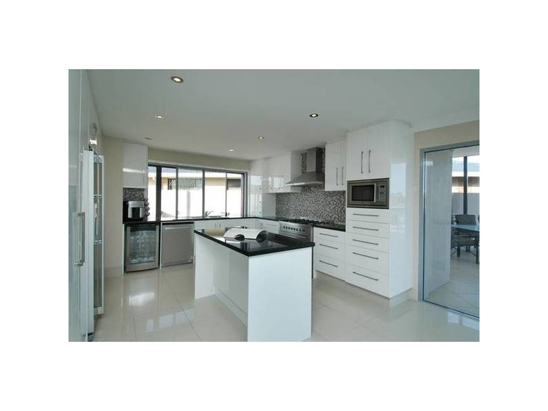Broadbeach Waters QLD 4218