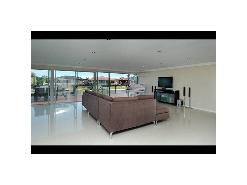 Broadbeach Waters QLD 4218