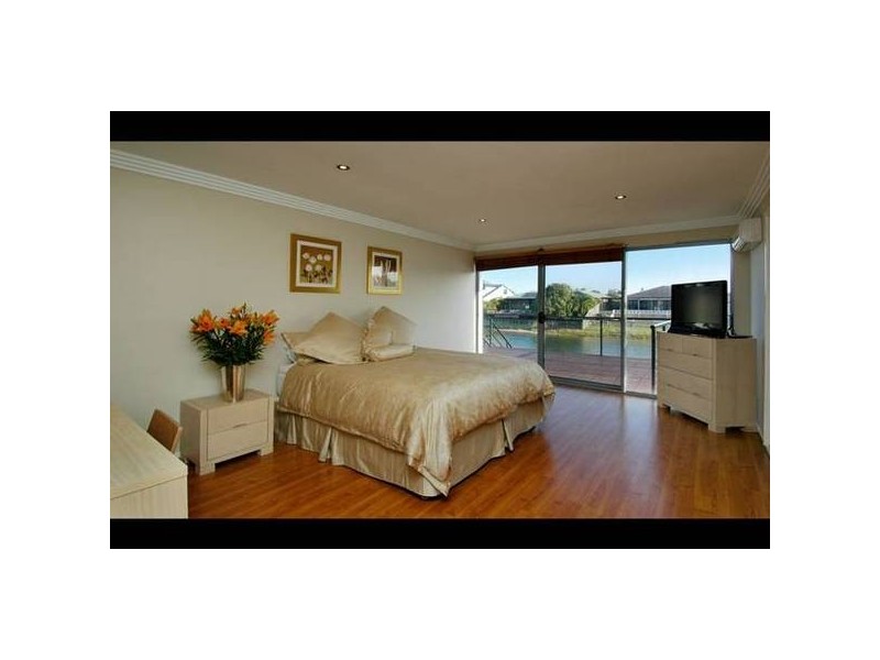 Broadbeach Waters QLD 4218