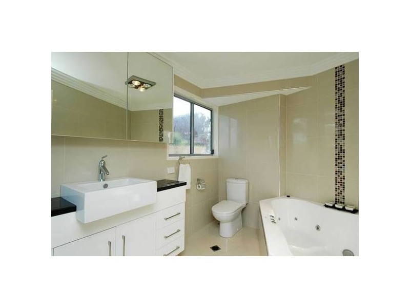 Broadbeach Waters QLD 4218