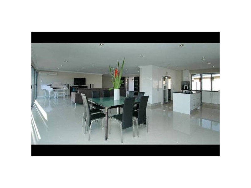 Broadbeach Waters QLD 4218