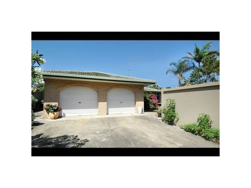 25 Rudd Street, Broadbeach Waters QLD 4218