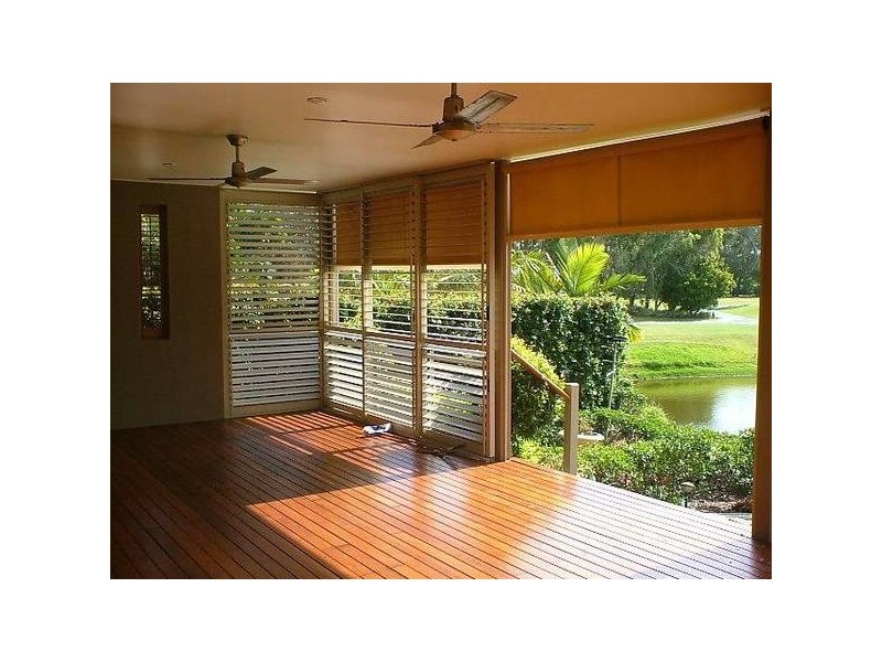 Clear Island Waters QLD 4226