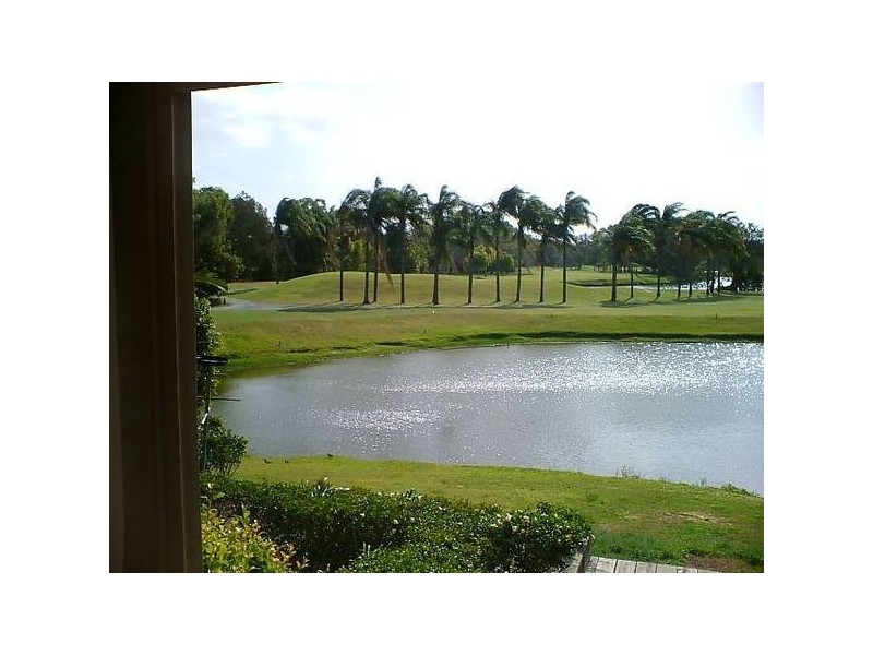 Clear Island Waters QLD 4226