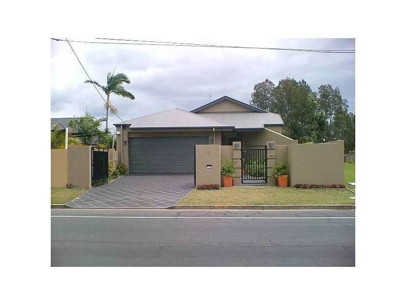 Clear Island Waters QLD 4226