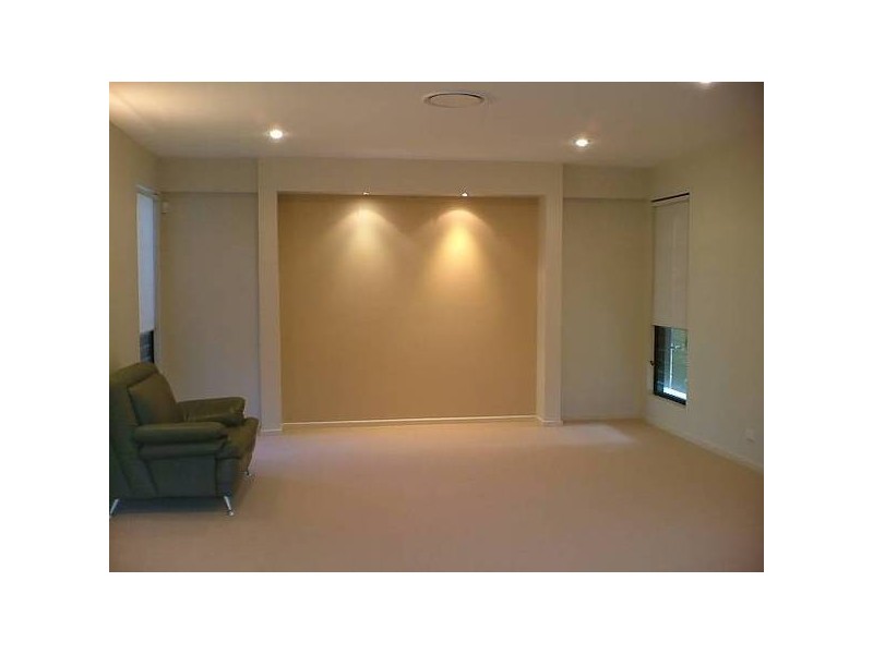 Clear Island Waters QLD 4226