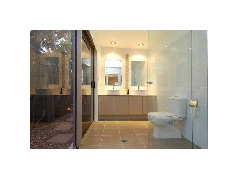 Broadbeach Waters QLD 4218