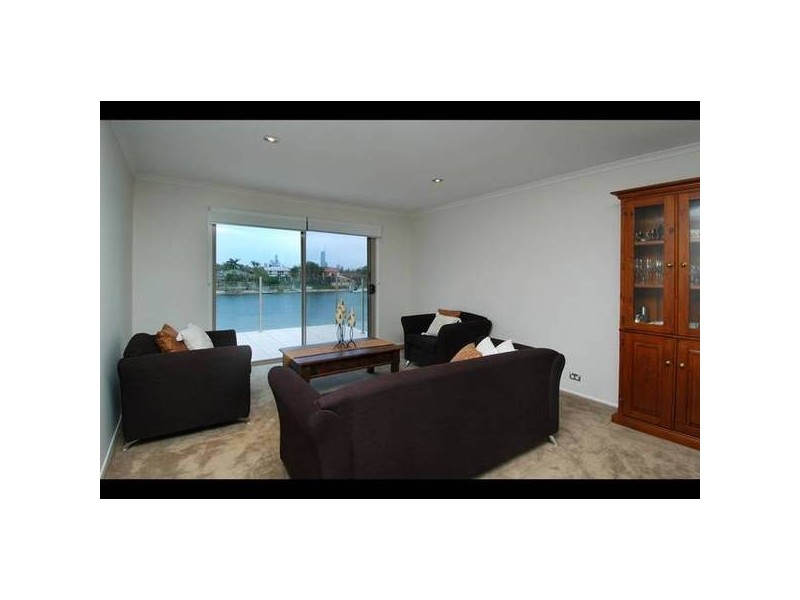 Broadbeach Waters QLD 4218