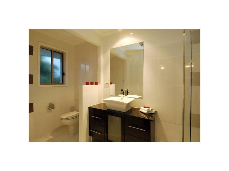 Broadbeach Waters QLD 4218