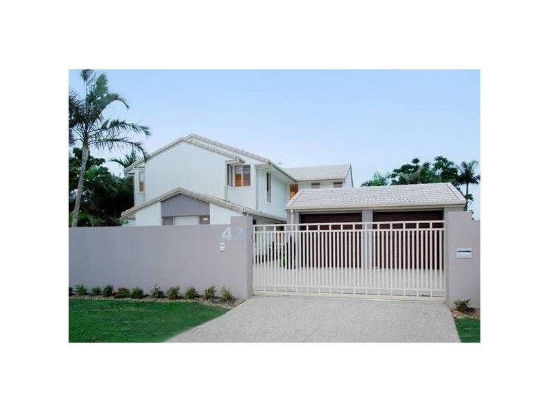 Broadbeach Waters QLD 4218