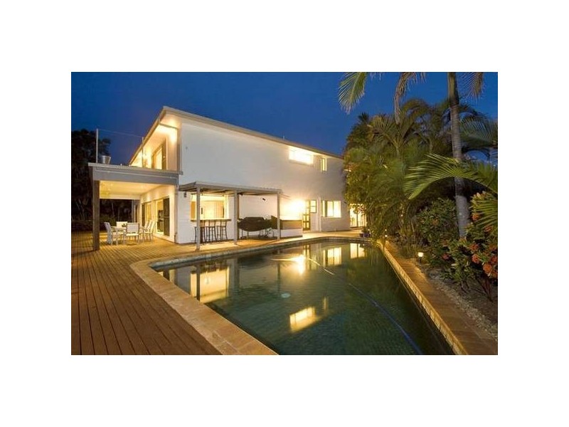 Broadbeach Waters QLD 4218