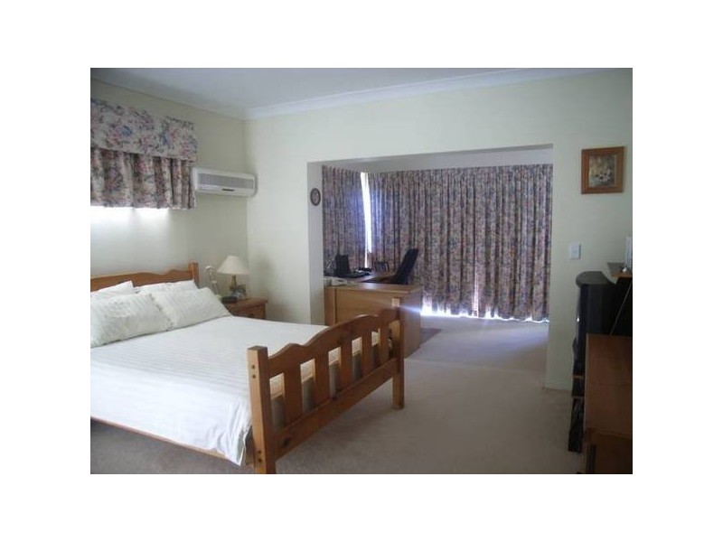 Varsity Lakes QLD 4227