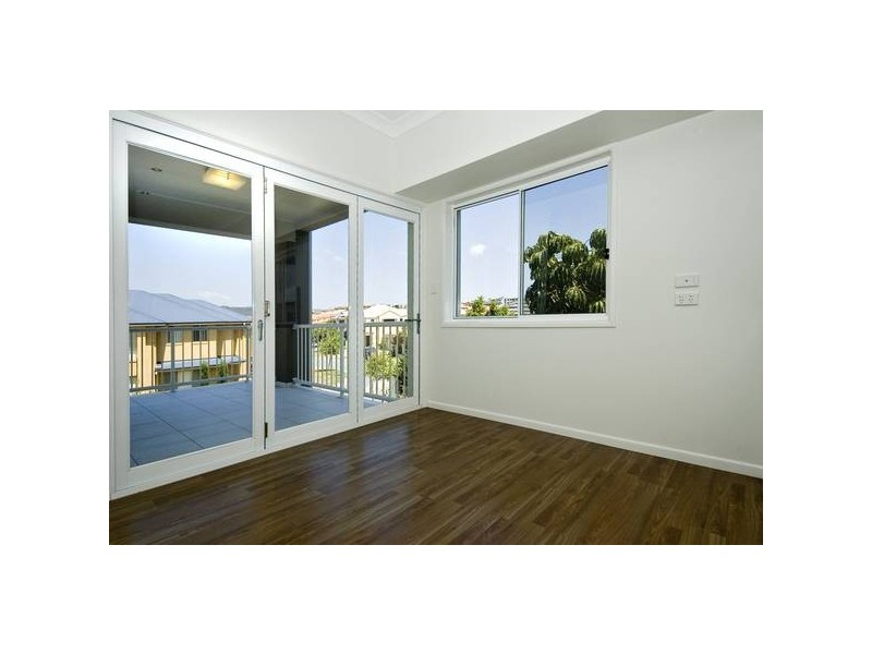 Varsity Lakes QLD 4227