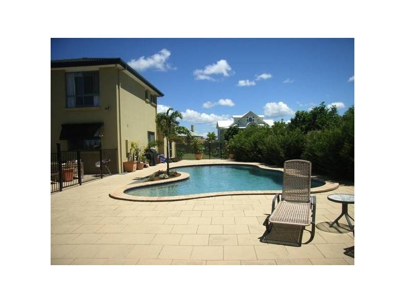 Clear Island Waters QLD 4226