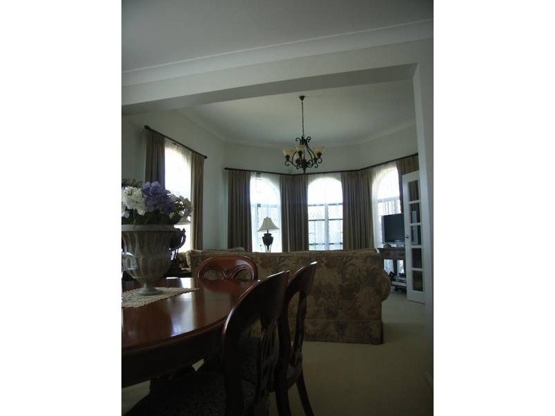 Clear Island Waters QLD 4226