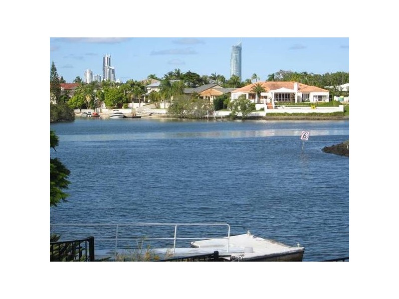 Broadbeach Waters QLD 4218
