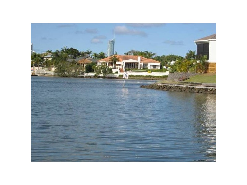 Broadbeach Waters QLD 4218